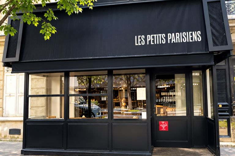 LES PETITS PARISIENS  